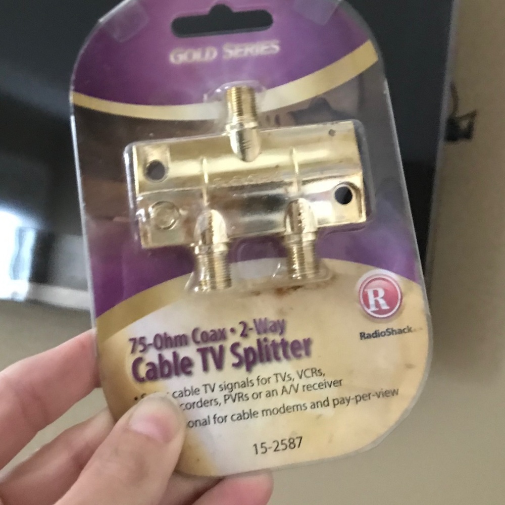 Cable TV Television Splitter 2-way 75-ohm Coax Radio Shack Gold Series